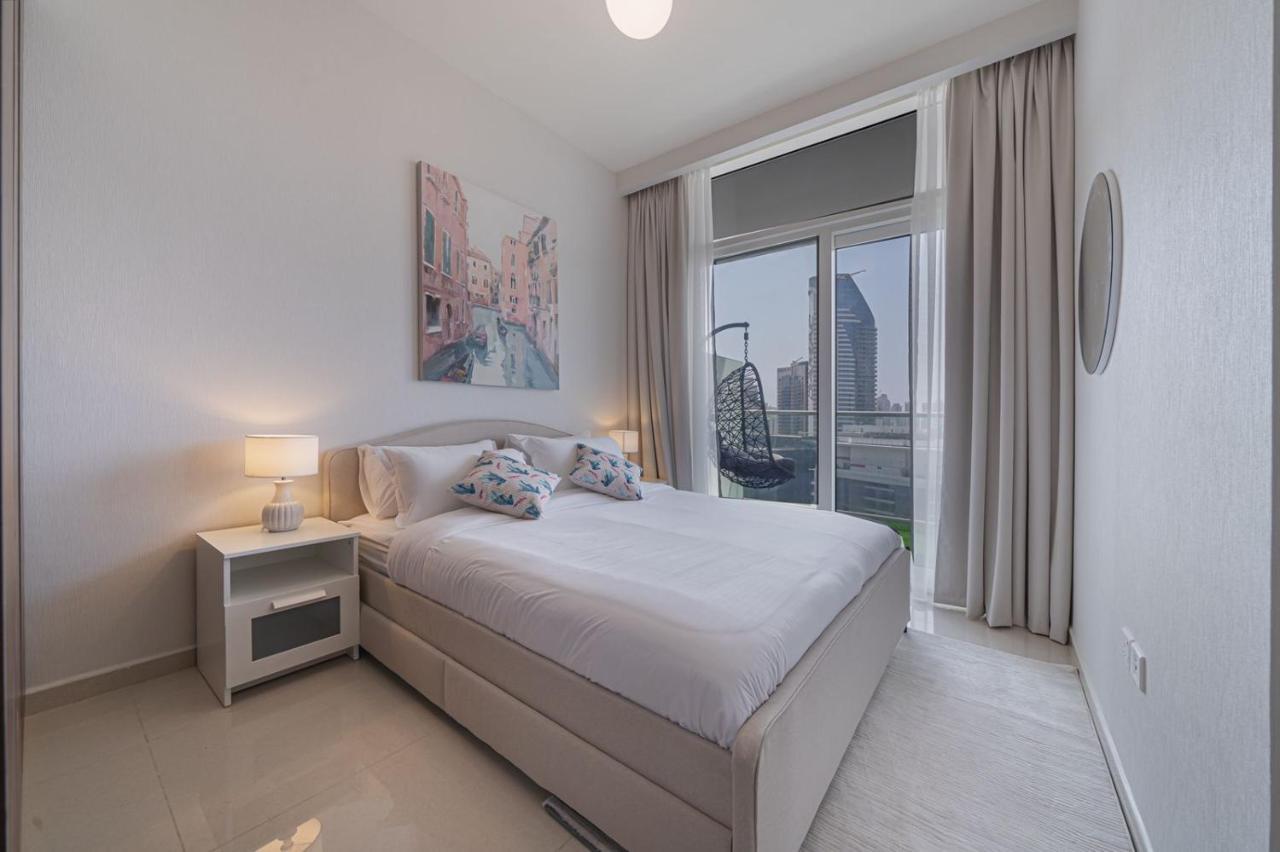 Alluring 1 Bd Apartment In Business Bay With Burj Khalifa View Dubai Esterno foto