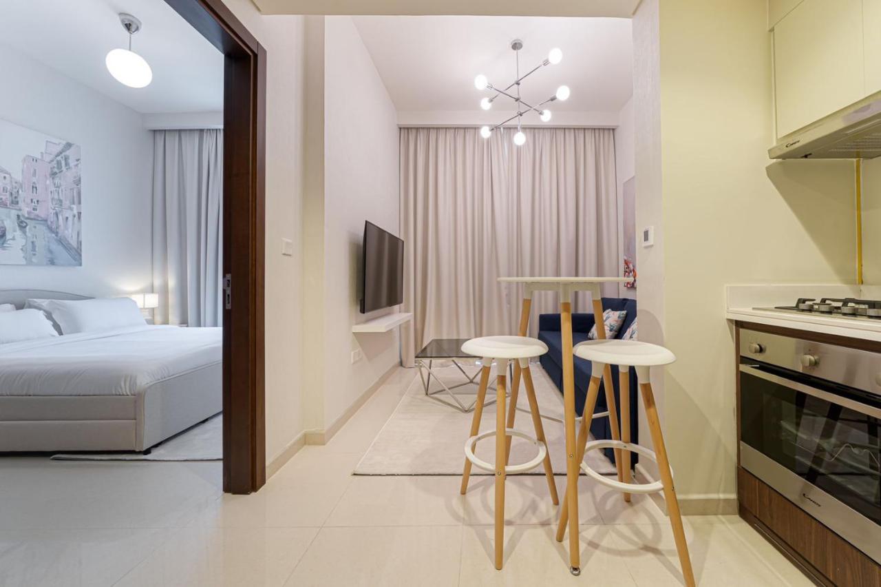 Alluring 1 Bd Apartment In Business Bay With Burj Khalifa View Dubai Esterno foto